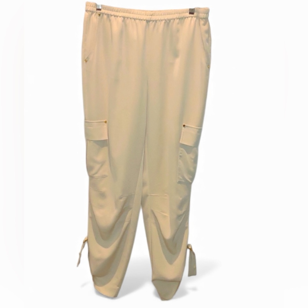 Black Label Chicos 1 Cream
Polyester Cargo Pants - Picture 2 of 8